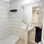 Appartement Two Bedrooms Close To Airport