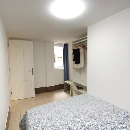 Two Bedrooms Close To Airport Апартаменты *