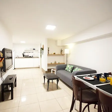 Two Bedrooms Close To Airport