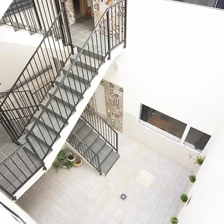 Two Bedrooms Close To Airport * Каррисаль