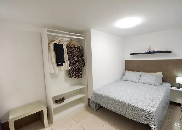 Апартаменты Two Bedrooms Close To Airport *