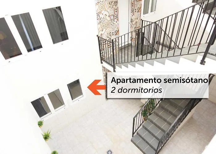 Two Bedrooms Close To Airport