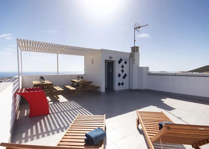 Two Bedrooms Close To Airport Каррисаль