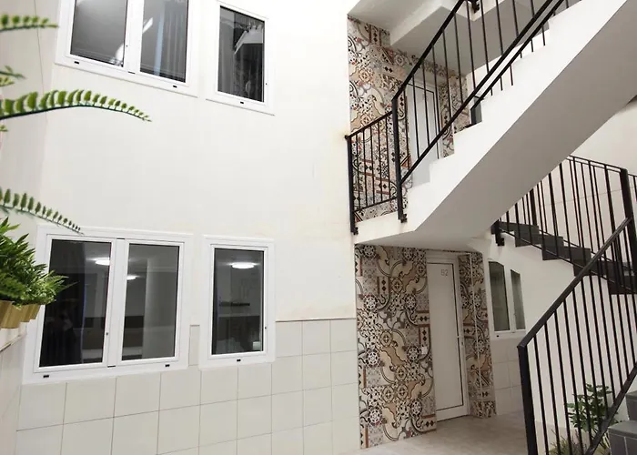 Two Bedrooms Close To Airport Каррисаль